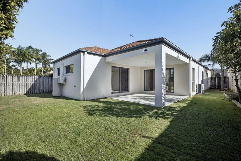 Photo - 8 Morea Court, Varsity Lakes QLD 4227 - Image 7