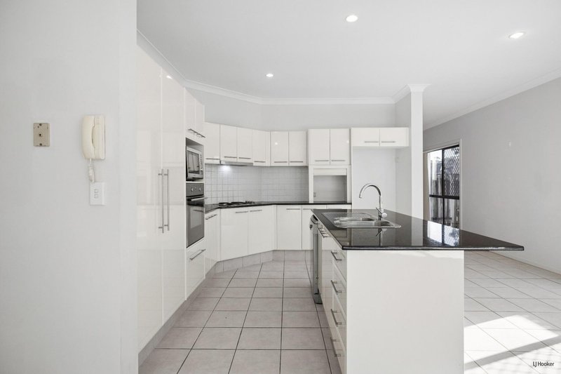 Photo - 8 Morea Court, Varsity Lakes QLD 4227 - Image 21