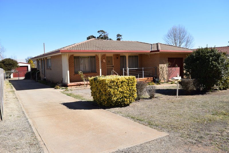 8 Moredun Street, Guyra NSW 2365