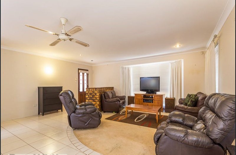 Photo - 8 Moreton View Parade, Redland Bay QLD 4165 - Image 2