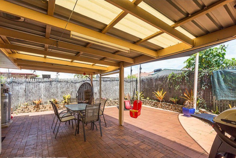 Photo - 8 Moreton View Parade, Redland Bay QLD 4165 - Image 5