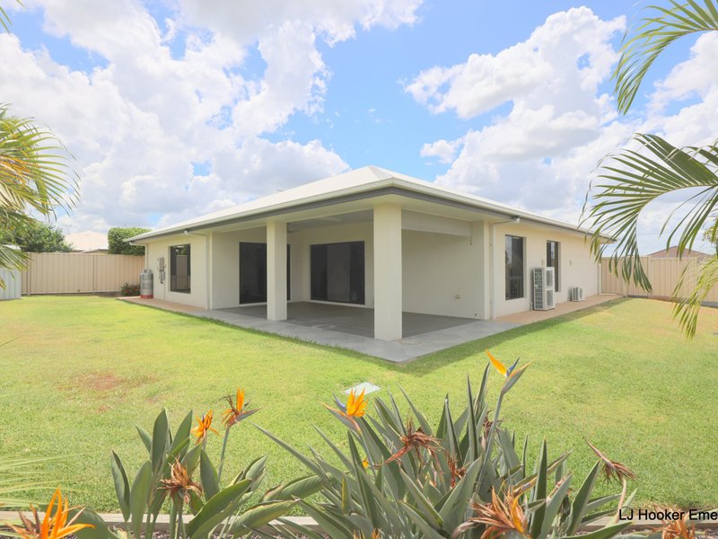 Photo - 8 Moriarty Street, Emerald QLD 4720 - Image 2