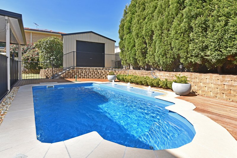 8 Morley Court, Cameron Park NSW 2285