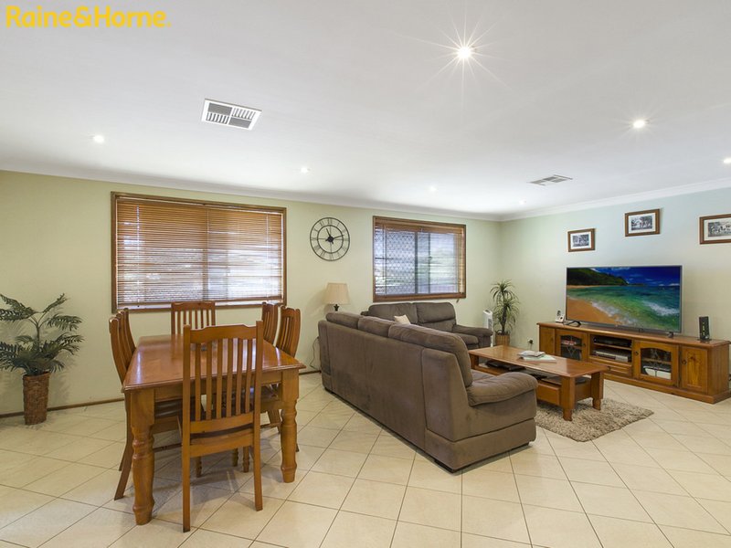 Photo - 8 Morotai Street, Whalan NSW 2770 - Image 4