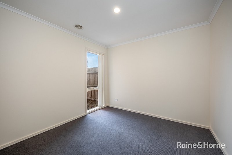 Photo - 8 Morris Court, Sunbury VIC 3429 - Image 13