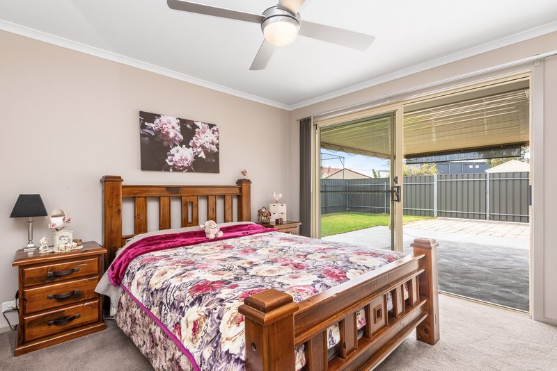 Photo - 8 Mountain Ash Drive, Hackham SA 5163 - Image 9