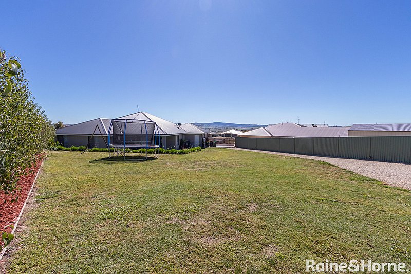 Photo - 8 Mulley Close, Windradyne NSW 2795 - Image 22