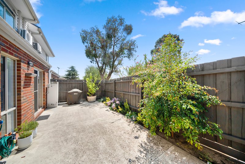 Photo - 8 Muntz Avenue, Glenroy VIC 3046 - Image 11