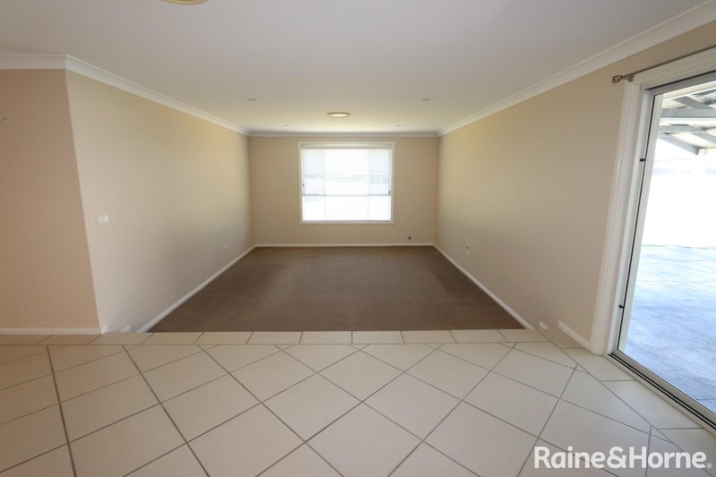 Photo - 8 Musgrove Avenue, Kelso NSW 2795 - Image 4