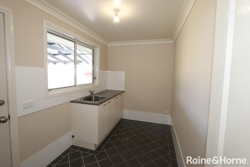 Photo - 8 Musgrove Avenue, Kelso NSW 2795 - Image 16