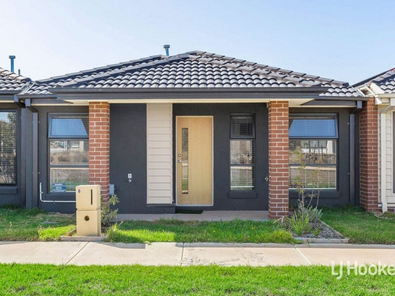 Photo - 8 Muswell Walk, Wyndham Vale VIC 3024 - Image 1