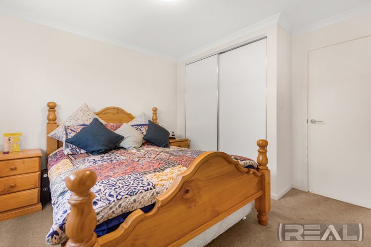 Photo - 8 Myrta Avenue, Andrews Farm SA 5114 - Image 6