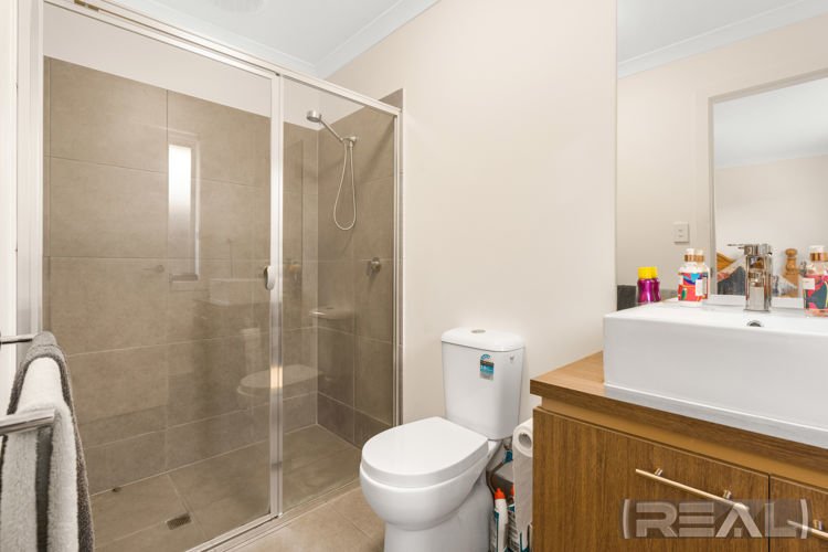 Photo - 8 Myrta Avenue, Andrews Farm SA 5114 - Image 7