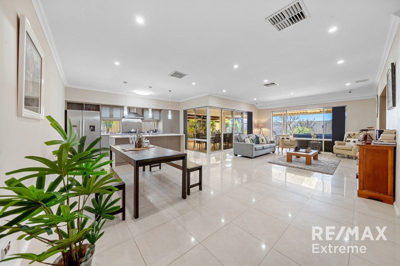 Photo - 8 Naismith Road, Tapping WA 6065 - Image 3