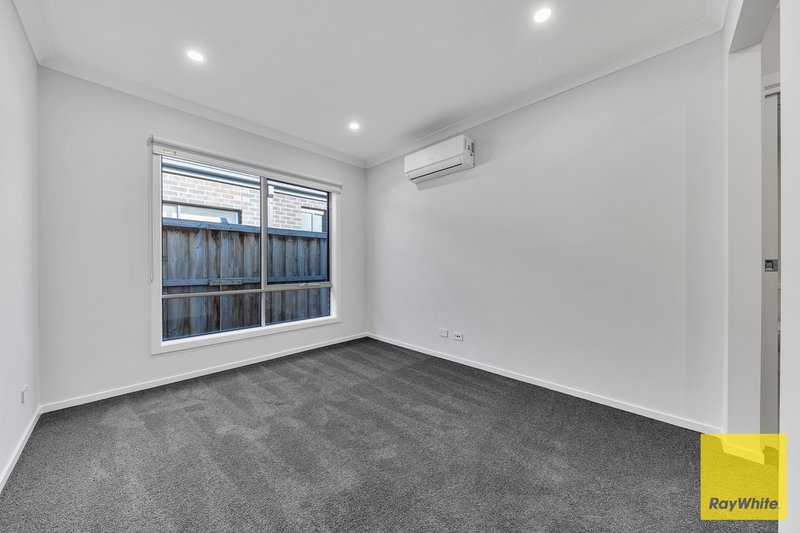 Photo - 8 Namba Drive, Tarneit VIC 3029 - Image 7