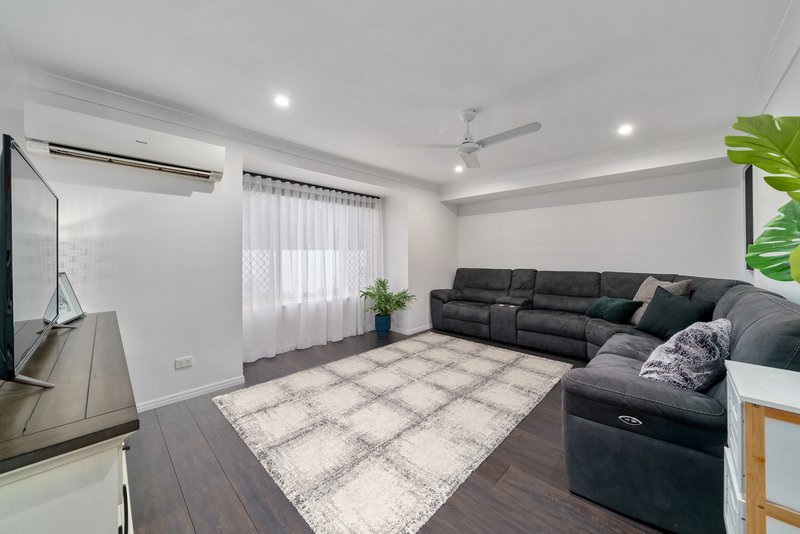 Photo - 8 Nambucca Close, Murrumba Downs QLD 4503 - Image 3