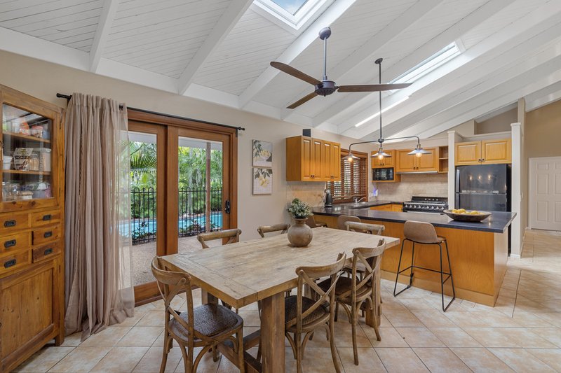 Photo - 8 Nandala Drive, Tanah Merah QLD 4128 - Image 9
