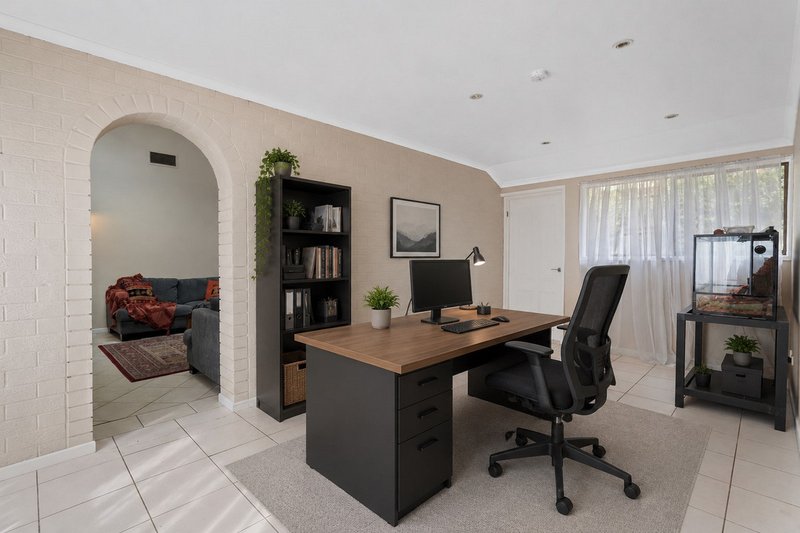 Photo - 8 Nandala Drive, Tanah Merah QLD 4128 - Image 18