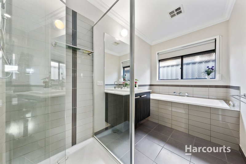 Photo - 8 Naomi Street, Burnside Heights VIC 3023 - Image 9