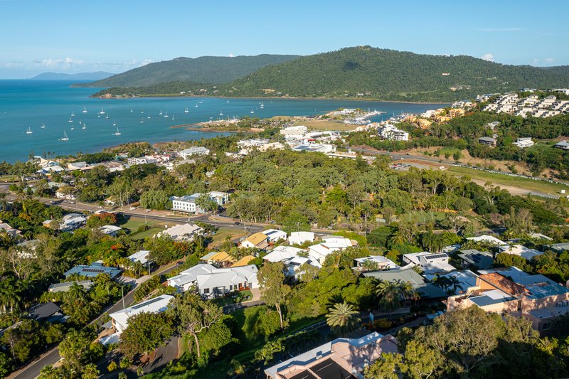 Photo - 8 Nara Avenue, Airlie Beach QLD 4802 - Image 11