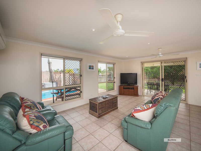 Photo - 8 Neish Court, Norman Gardens QLD 4701 - Image 4