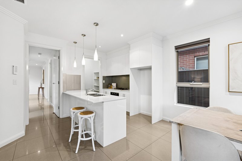 Photo - 8 Nelson Avenue, Flinders Park SA 5025 - Image 10