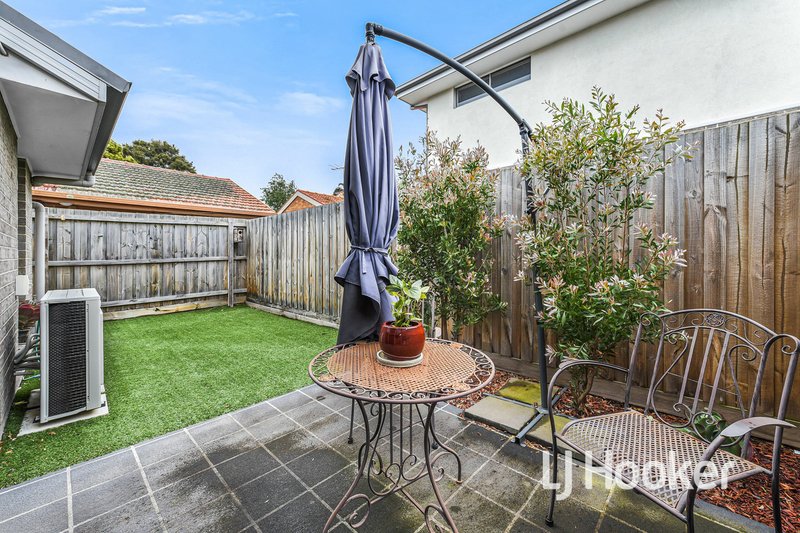 Photo - 8 Nemo Street, Pakenham VIC 3810 - Image 11