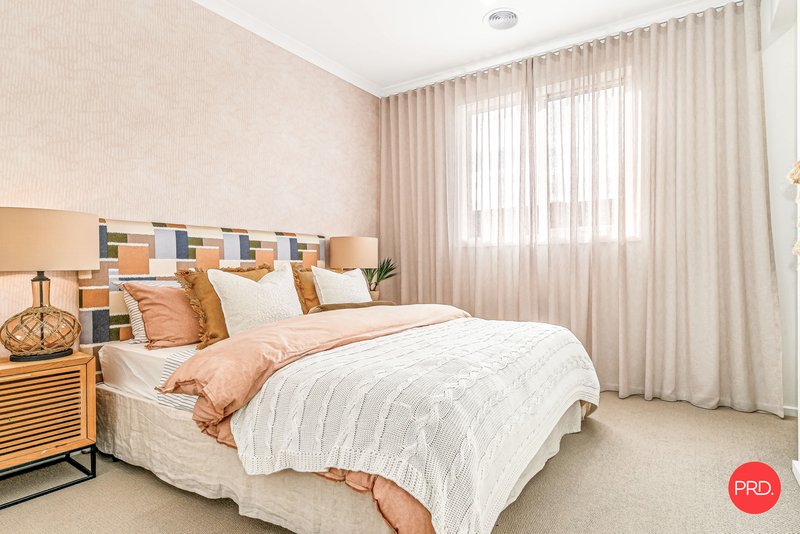 Photo - 8 Neon Crescent, Strathfieldsaye VIC 3551 - Image 13