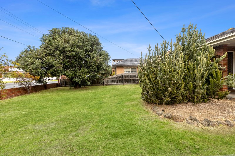 Photo - 8 Neptune Avenue, Newcomb VIC 3219 - Image 12