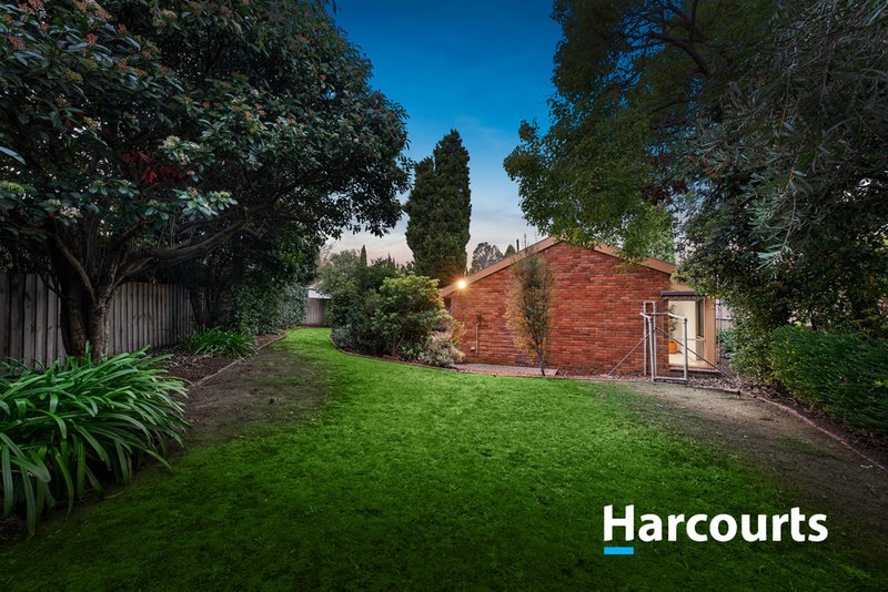 Photo - 8 Nerolie Court, Wantirna South VIC 3152 - Image 11