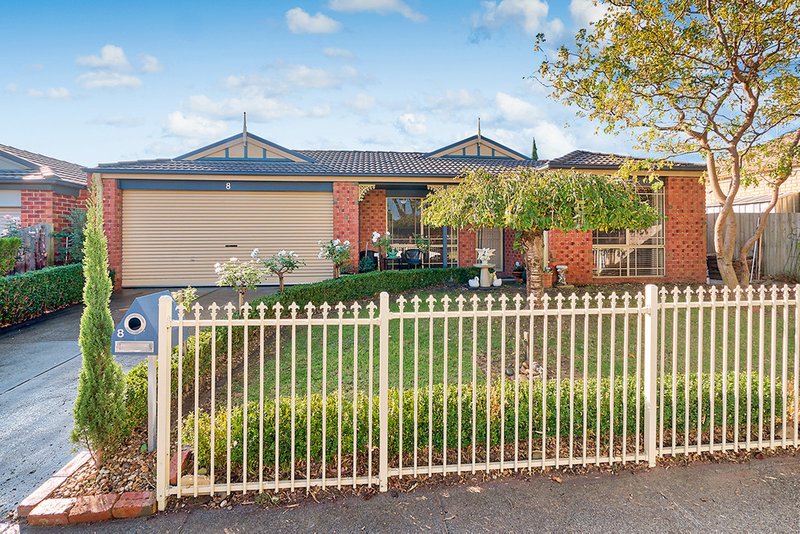 8 Nerrena Rise, Cranbourne West VIC 3977