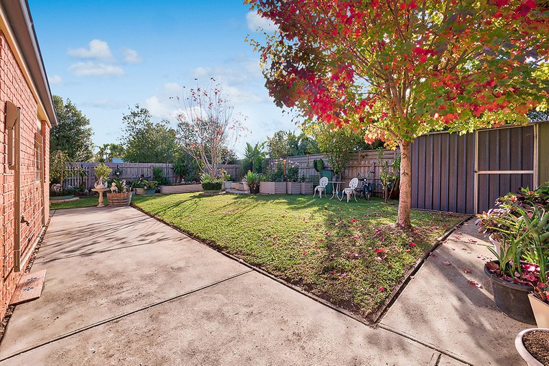 Photo - 8 Nerrena Rise, Cranbourne West VIC 3977 - Image 9