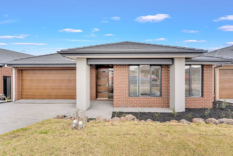 8 Nesting Vista, Craigieburn VIC 3064