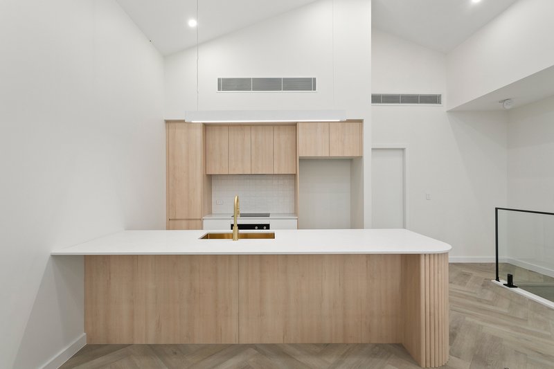 Photo - 8 Newton Crescent, Oak Flats NSW 2529 - Image 3