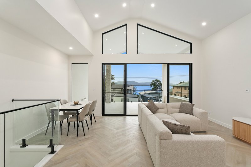 Photo - 8 Newton Crescent, Oak Flats NSW 2529 - Image 4