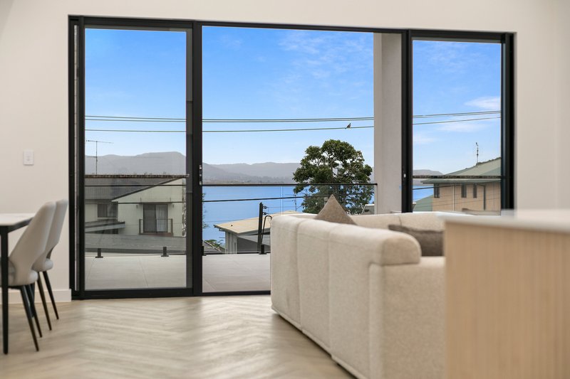 Photo - 8 Newton Crescent, Oak Flats NSW 2529 - Image 7