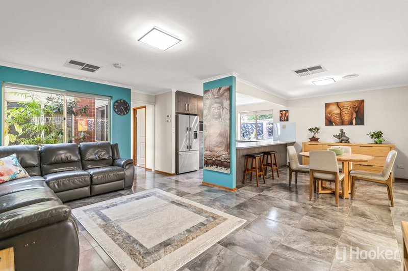Photo - 8 Nicholas Court, Craigmore SA 5114 - Image 13