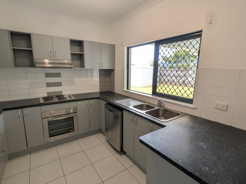 Photo - 8 Nindii Close, Edmonton QLD 4869 - Image 2