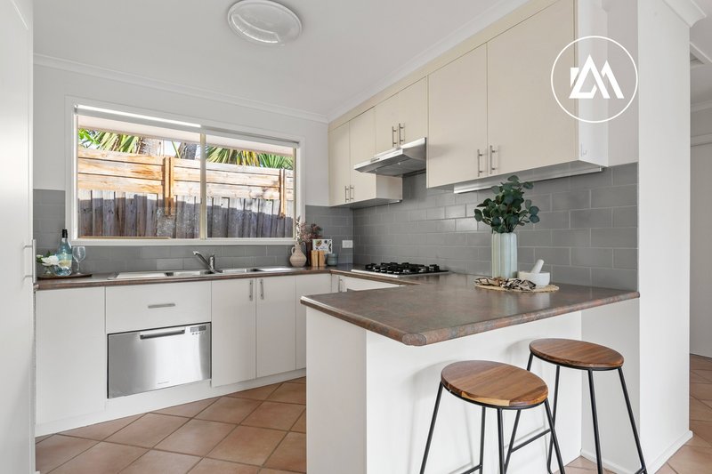 Photo - 8 Noel Road, Langwarrin VIC 3910 - Image 5