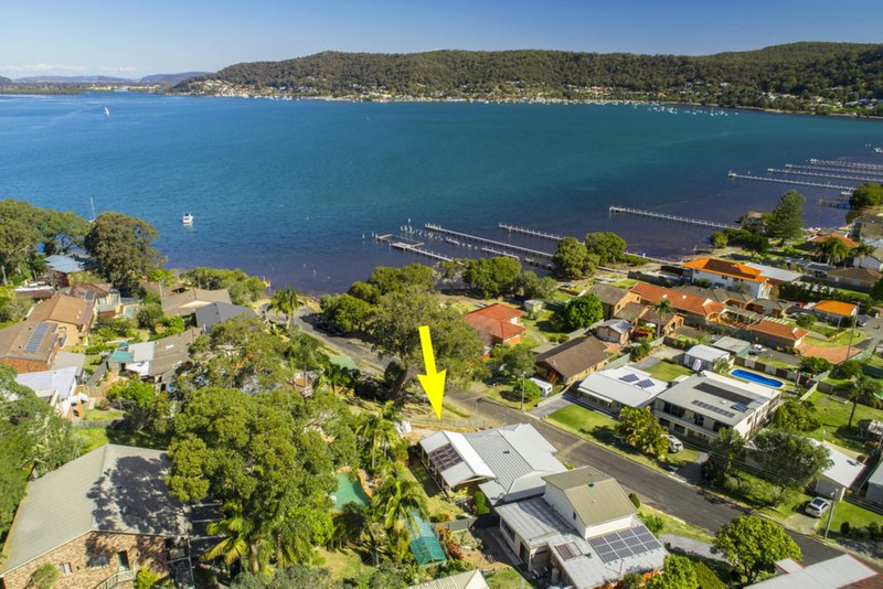 8 Noonan Point Avenue, Point Clare NSW 2250 Real Estate Industry Partners