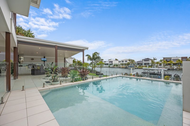 Photo - 8 North Point Crescent, Pelican Waters QLD 4551 - Image 2