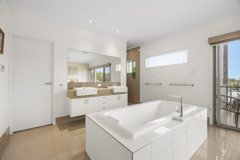 Photo - 8 North Point Crescent, Pelican Waters QLD 4551 - Image 13