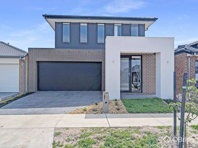 8 Northumberland Road, Clyde VIC 3978