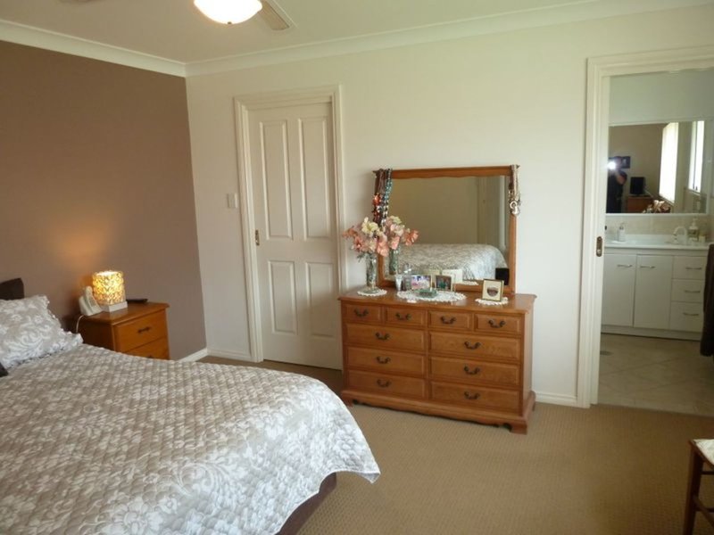 Photo - 8 Nuwarra Circuit, Forster NSW 2428 - Image 17