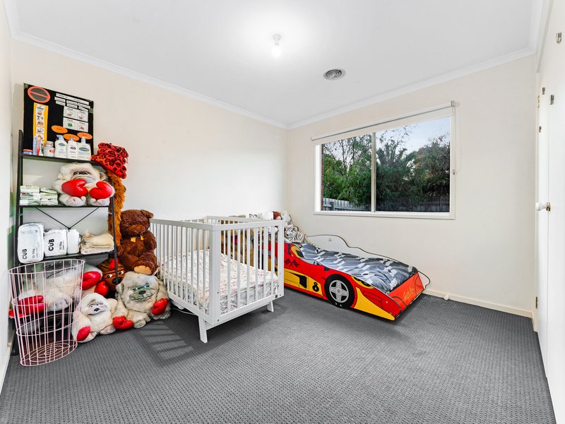 Photo - 8 Nyarrin Place, Cranbourne West VIC 3977 - Image 20