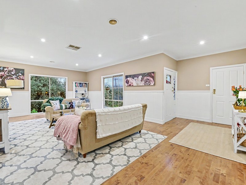 Photo - 8 Nylander Road, Bunyip VIC 3815 - Image 3