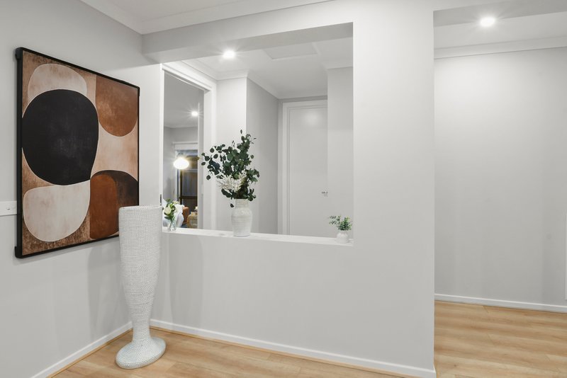 Photo - 8 Nyman Circuit, Tarneit VIC 3029 - Image 12