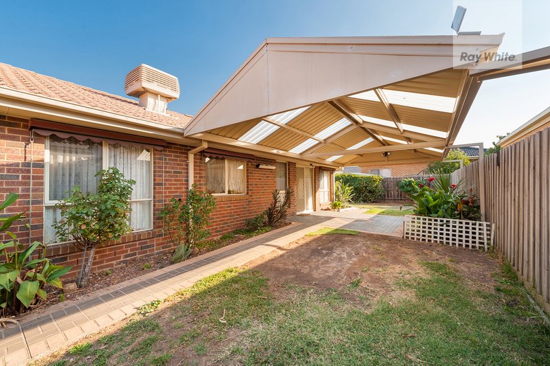 Photo - 8 Oakbank Court, Roxburgh Park VIC 3064 - Image 15