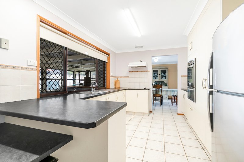 Photo - 8 Oakland Court, Burleigh Waters QLD 4220 - Image 3