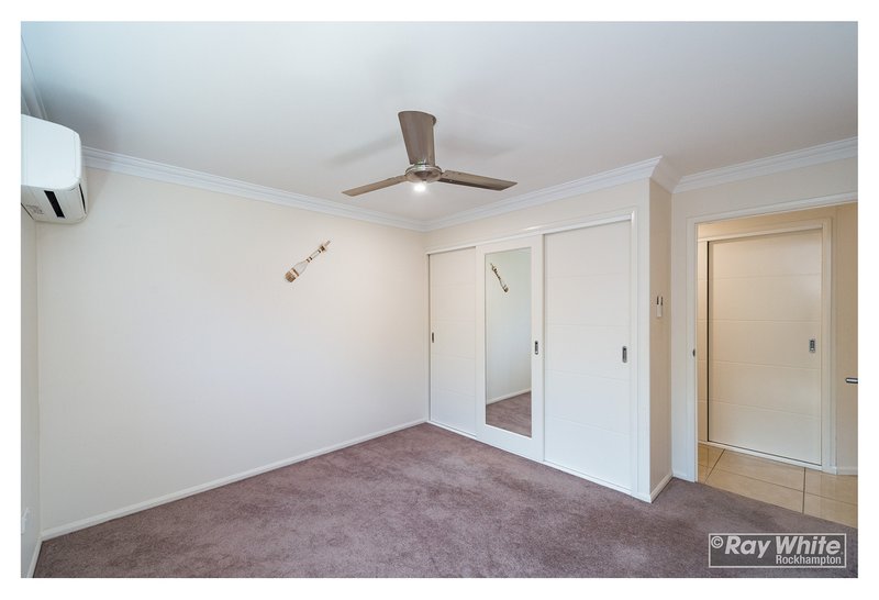 Photo - 8 Oakland Court, Norman Gardens QLD 4701 - Image 7